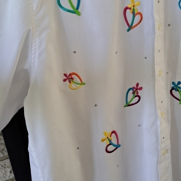 Mili Designs Women's Large White Long Sleeve Button Up Shirt Embroidered Floral - Picture 6 of 16